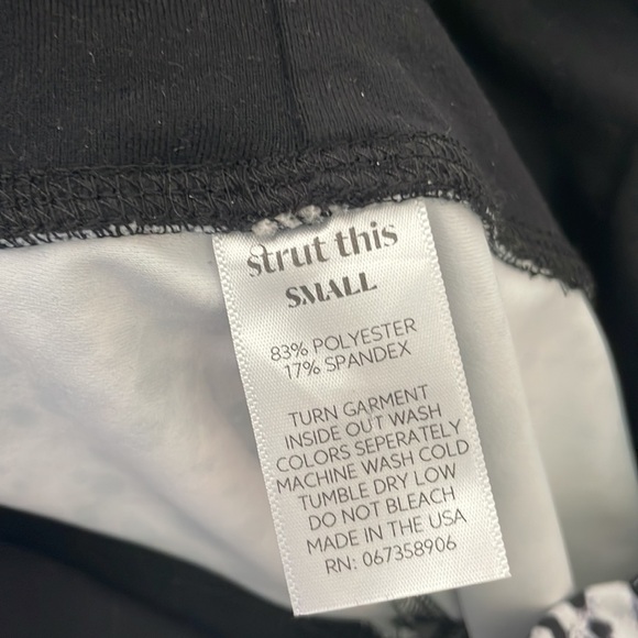 STRUT-THIS Spotted Leggings size small - Picture 4 of 5
